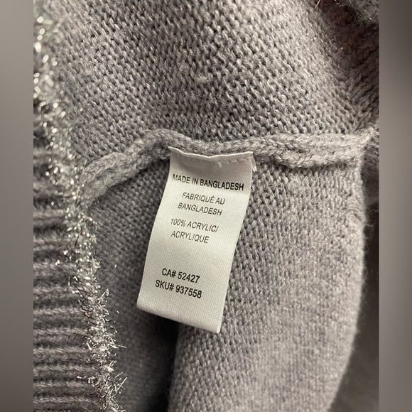 Gray Christmas Penguin Sweater Size 1x - Picture 4 of 6